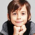 Öyle Bir Geçer Zaman ki'nin Osman'ı Emir Berke Zincidi kaç yaşındadır ve babası kimdir? 