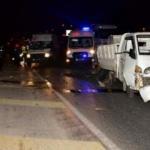 Yakıtı bittiği için ittikleri kamyonete tanker çarptı: 2 yaralı