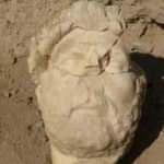 Aydın'da Roma İmparatoru Hadrianus'un heykelinin parçaları bulundu