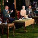 Başkan Erdoğan'dan Şiir Gecesi'nde alkış alan cevap!