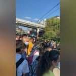 İstanbul'da tramvaydaki arıza sebebiyle vatandaşlar işlerine geç kaldı