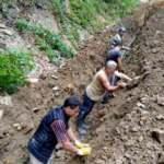 G&ouml;revi devralan muhtar 25 yıllık sorunu &ccedil;&ouml;zd&uuml;   