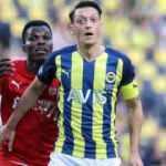 Mesut &Ouml;zil'den Alman basınına flaş s&ouml;zler!