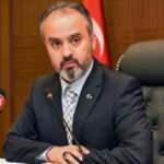 Başkan Alinur Aktaş'tan Yazıcıoğlu şiiri: Sosyal medyada beğeni topladı