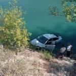 Antalya'da otomobil ırmağa u&ccedil;tu!