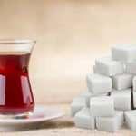 Günde 3 bardaktan fazla çay içenler dikkat! Çaya iki şekerden fazla atıyorsanız...