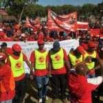 Güney Afrikalı metal işçileri süresiz genel grev başlattı