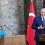 Merkel'in 'koalisyon' sözlerine Erdoğan'dan gülümseten cevap: Bana şikayet ediyordun