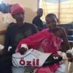 Mesut Özil'den Afrika'daki çocuklara sağlık desteği