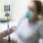 Yeni Zelanda'da Kovid-19 aşısı zorunlu oldu