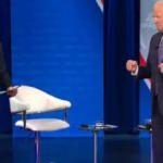 Biden'dan canlı yayında tuhaf hareketler! Kimse anlam veremedi