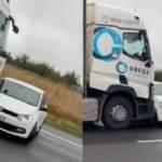 İngiltere'de tır otomobili metrelerce s&uuml;r&uuml;kledi