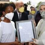 Togolu kız öğrenciden Emine Erdoğan'a duygusal mektup