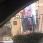 Washington'daki poster provokasyonu: Büyükelçi'den yalanlama!