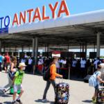 Antalya'ya gelen turist sayısı 10 ayda 8 milyonu geçti