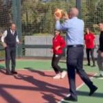 Başkan Erdoğan'dan açılış öncesi basketbol resitali