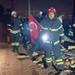 İtfaiye ekipleri, Türk bayrağını yerde bırakmadı