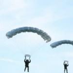 Belarus-Polonya sınırına Rus askerleri paraş&uuml;tle indirme yaptı