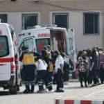 Manisa'da zehirlenme paniği! 55 &ouml;ğrenci hastaneye kaldırıldı