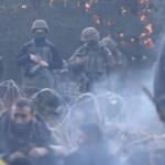 Polonya sınırındaki göçmen krizi, Belarus ile Batı arasındaki tansiyonu yükseltti