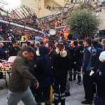 Son Dakika: Malatya'da bina &ccedil;&ouml;kt&uuml;