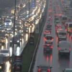 İstanbul'da kuvvetli yağış: Trafik kilitlendi