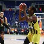 Fenerbahçe Beko, Pınar Karşıyaka'yı farklı yendi