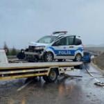 Önüne yabani hayvan çıkan polis aracı takla attı