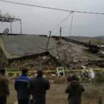 Mutfağında patlama olan ev &ccedil;&ouml;kt&uuml;: 2 ağır yaralı