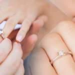 Rüyada tektaş yüzük taktığını görmek ne demek? Rüyada pırlanta yüzük görmek...