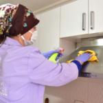 Tuzla’da ihtiyaç sahibi ailelerin evleri temizleniyor