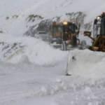 Van'da 633 yerleşim yerinin yolu kapandı