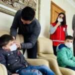 İşitme engelli 2 kardeşin ilk ses şaşkınlığı
