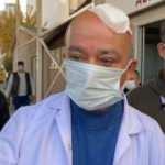 Maske uyarısı yapan doktora taşlı saldırı