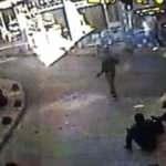 Pompalı dehşeti kamerada, Yanlış d&uuml;kkana ateş a&ccedil;tı...