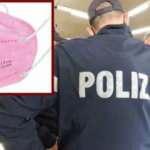 İtalya'da polislerden pembe maske isyanı