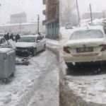 Van&rsquo;da kar yağışı beraberinde kazayı getirdi