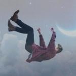 Uykuda düşme hissine ne denir? Uyurken düşme hissi neden olur?