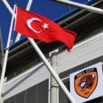 Acun Ilıcalı, Hull City stadına Türk Bayrağı çekti!