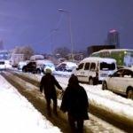 İstanbul'da yolda mahsur kalan 2016 kişi otel ve yurtlara yerleştirildi