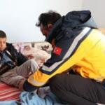 Ağrı&rsquo;da yolu ulaşıma kapanan k&ouml;ydeki hasta &ccedil;ocuk i&ccedil;in ekipler seferber oldu 