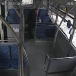 Şoför otobüste unutulan poşeti çöp sandı, içinden çıkan 4900 TL'yi görünce şok oldu