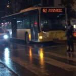 İETT otob&uuml;s&uuml; kamyona arkadan &ccedil;arptı