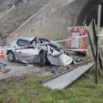 Amasya'da  bir otomobil t&uuml;nel girişindeki duvara &ccedil;arptı! Anne ve oğlu &ouml;ld&uuml;