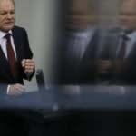 Almanya Başbakanı duyurdu: 100 milyar Euro ek b&uuml;t&ccedil;e ayırılacak!