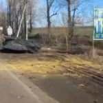 Rus işgaline Ukrayna'dan yanıt: Askerler esir alındı, tanklar imha edildi