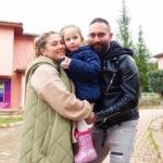 Otizmli Nefes 3 yıl sonra anne, baba dedi! Aile sevince boğuldu
