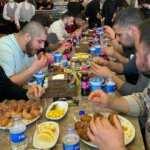 Şırdan yarışmasında renkli görüntüler: 8 dakikada 10 tane yedi, çeyrek altını kaptı