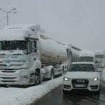 İstanbul'da kar bastırdı: AVM, kamyon, TIR ve otobüslerle ilgili yeni kararlar