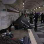 Artan Rusya saldırıları nedeniyle Kievliler yeniden metro istasyonlarına sığındı